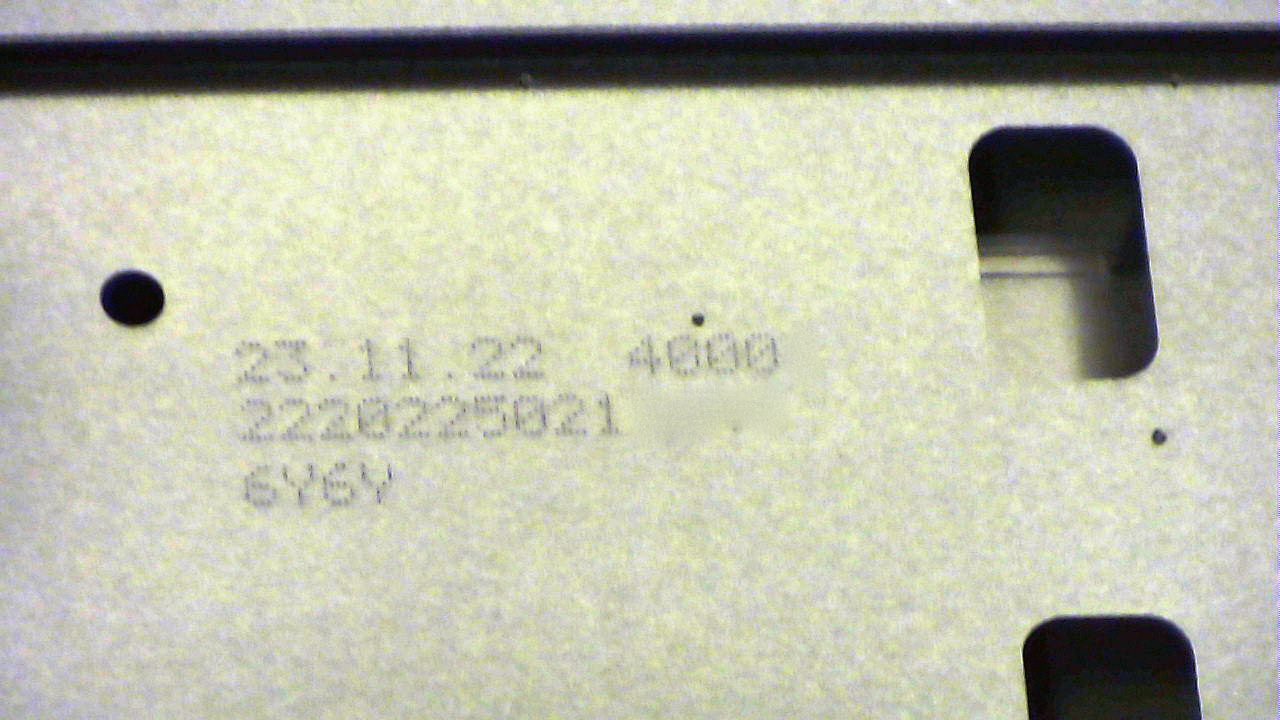 IUNA AI OCR System - Reading serial numbers and date codes